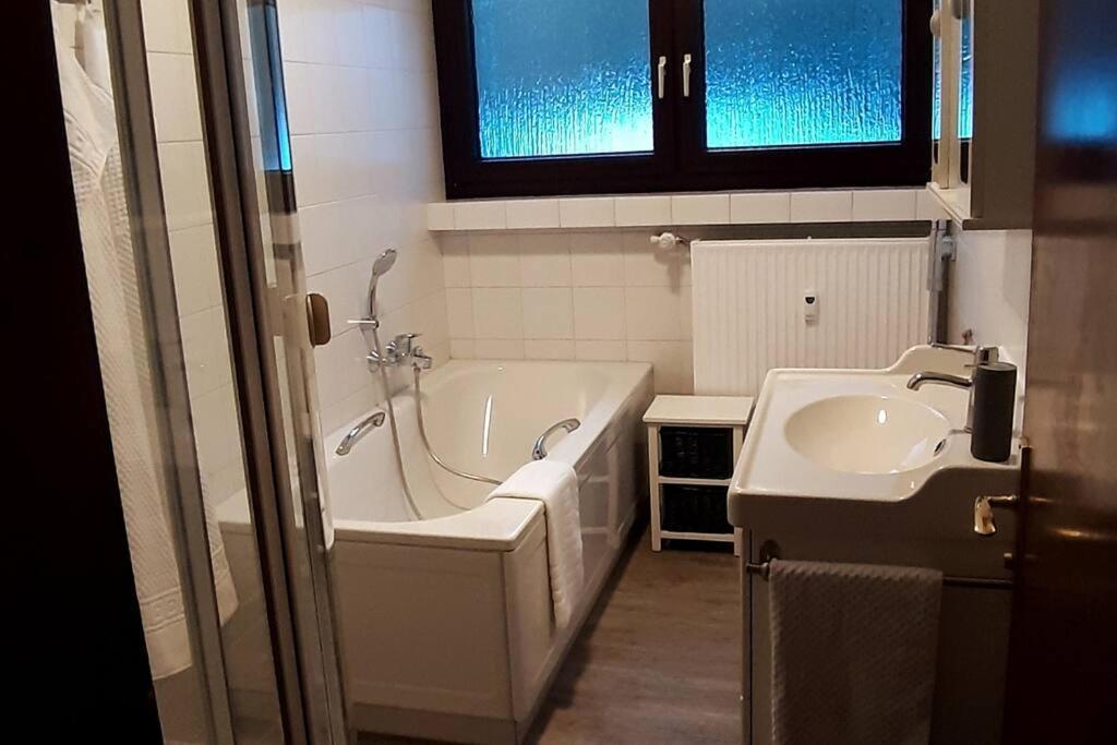 Ferienwohnung Zur Dicken Berta Wolfegg Buitenkant foto